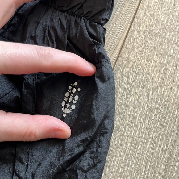 FP Movement Way Home Shorts Size Small Black Gym Yoga Running Lounge - Picture 3 of 10